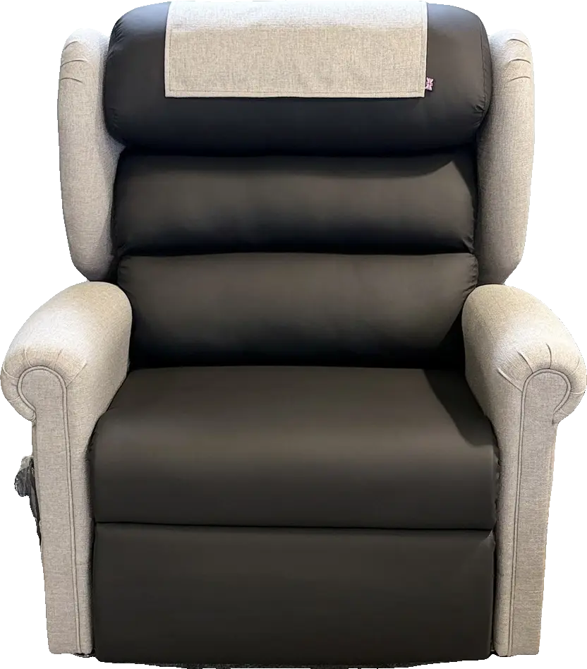 Front-facing bariatric chair